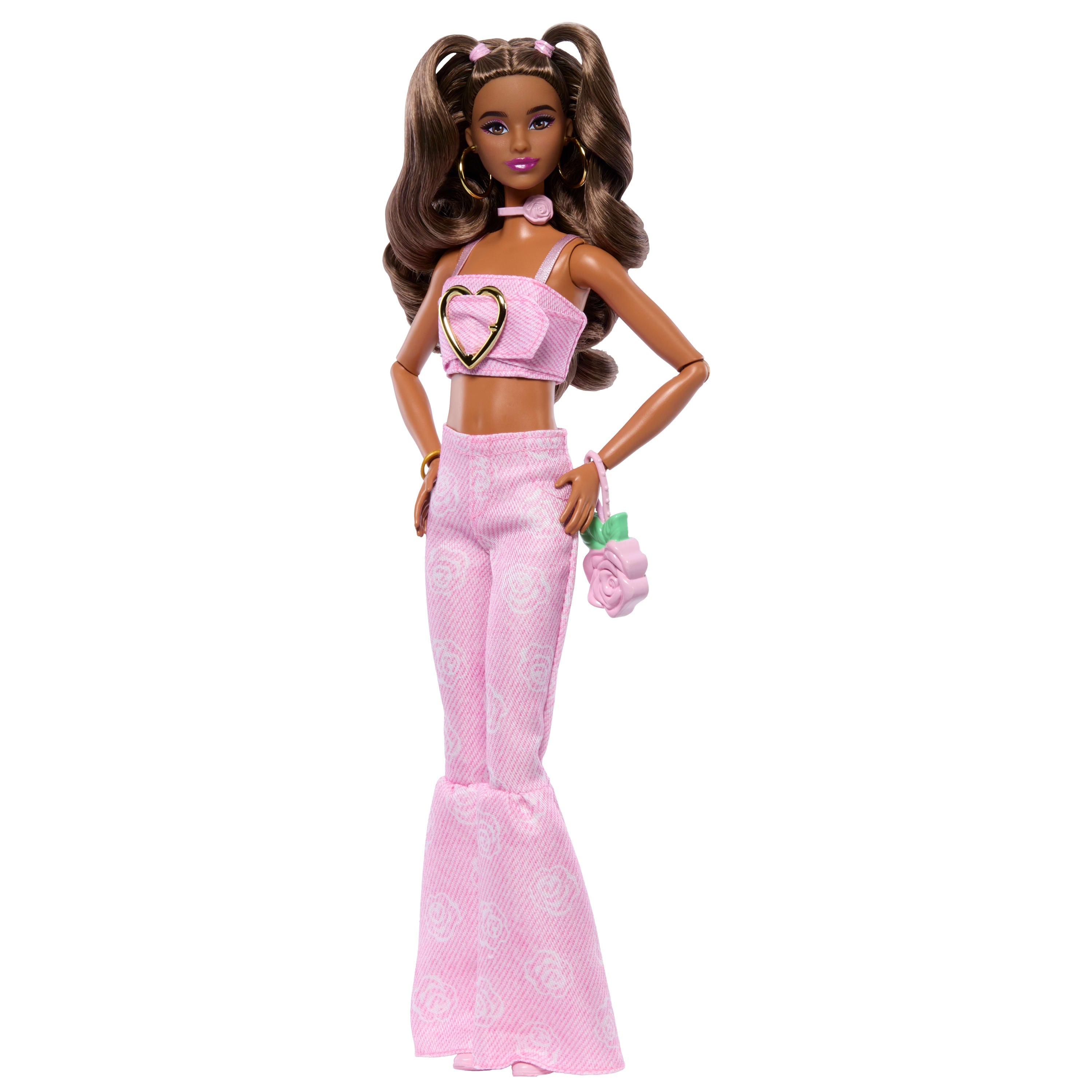 Barbie Deluxe Style Moda Bebek – Pembe Kot Crop Top ve Gül Desenli Pantolon, Esmer Saçlı (JJN72)