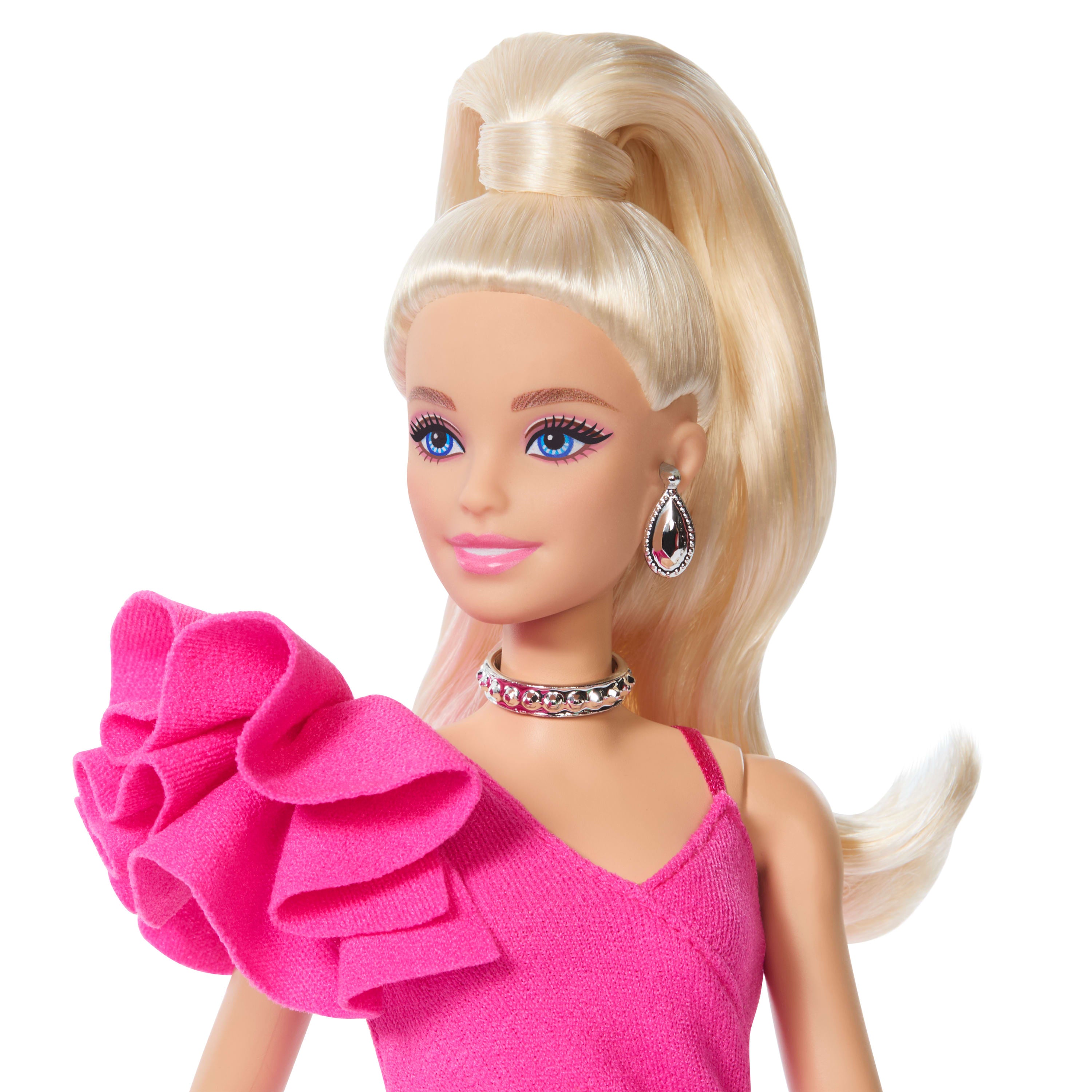 Barbie Deluxe Style Moda Bebeği - Pembe Parlak Elbise, Sarı At Kuyruğu Saçlı (JJN73)