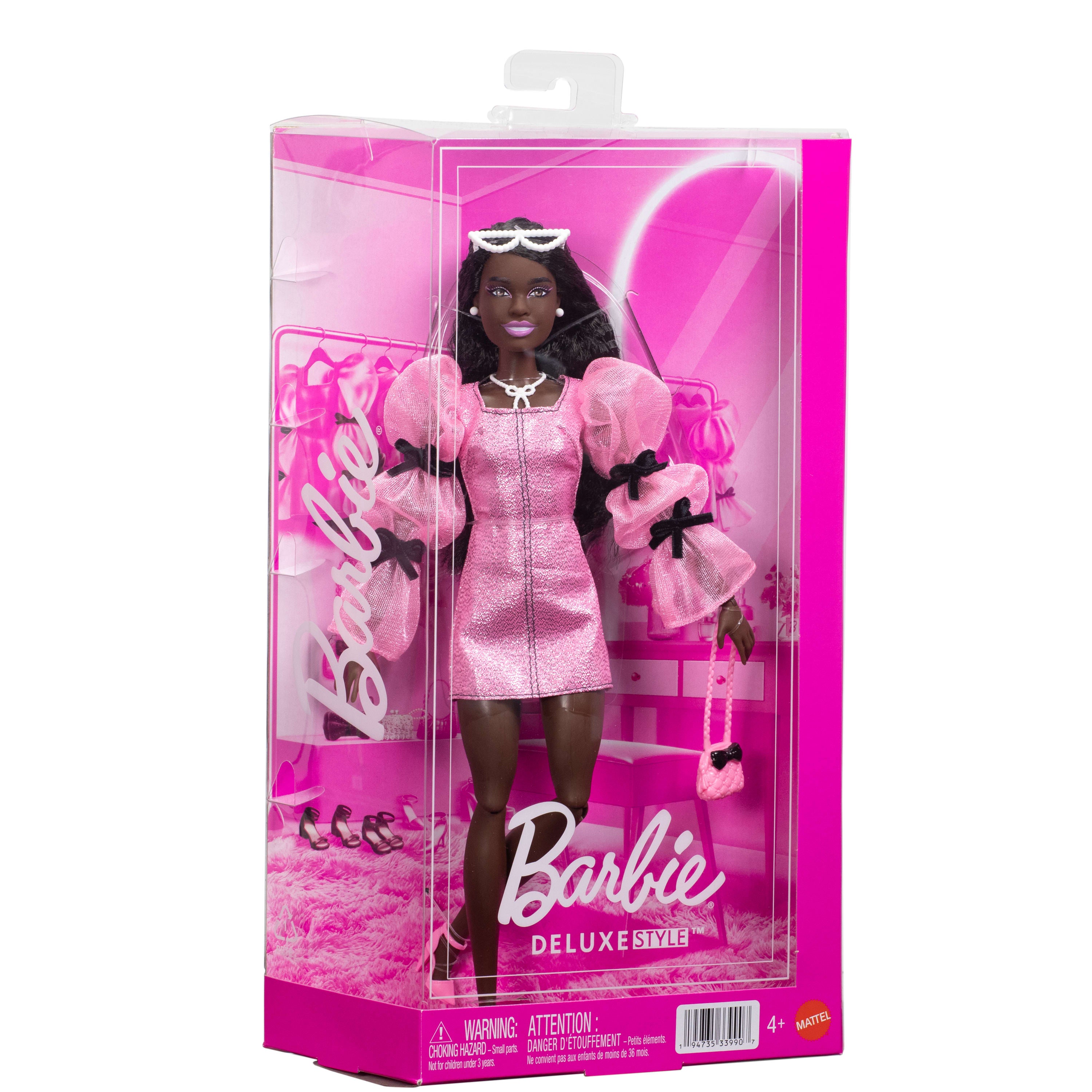 Barbie Deluxe Style bebek (14), kolları kabarık, klasik Barbie tarzında metalik pembe elbise giyen kahverengi saçlı bebek