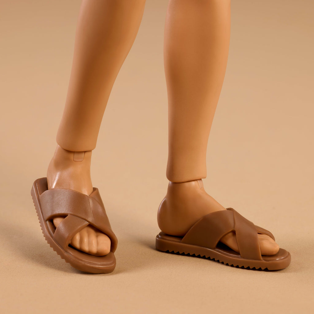 BARBIE BASICS™ Bebek