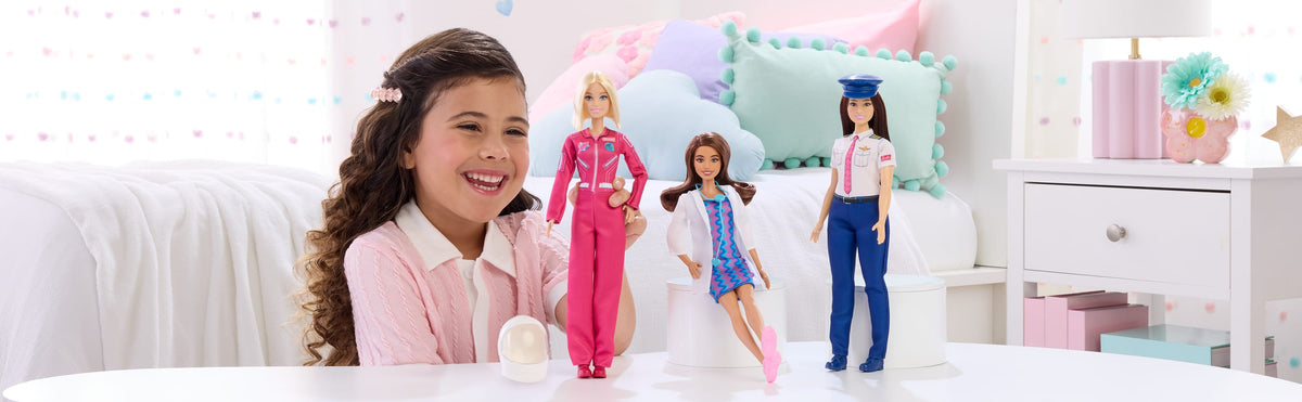 Çıkarılabilir üniforma ve ayakkabı giyen ve şapka takan Barbie Kariyer Bebekleri pilot bebek ve aksesuar
