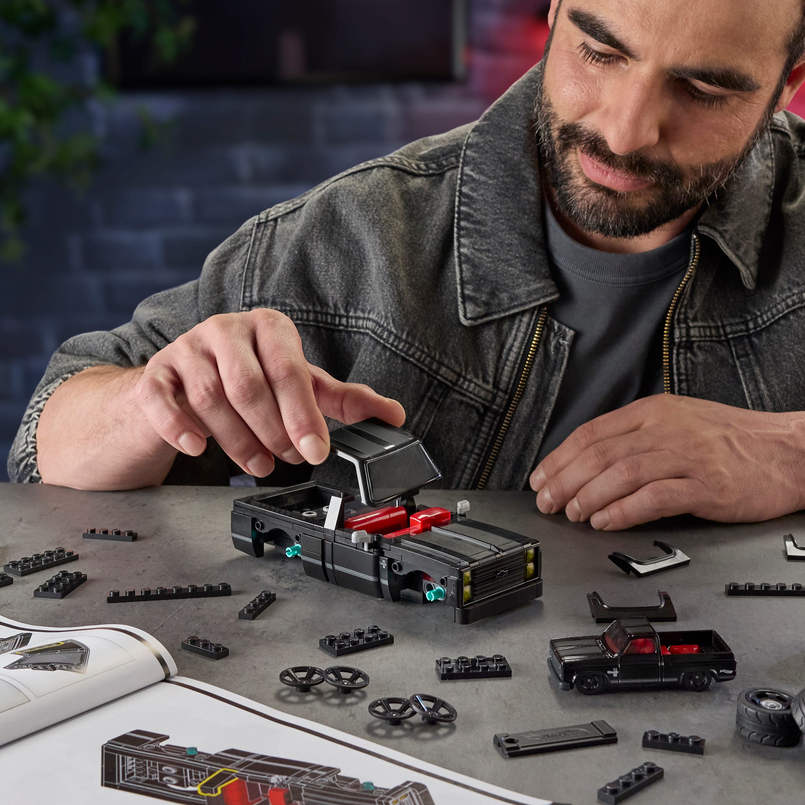 Mattel Brick Shop Yapım Seti (spesifik model teyit edilemedi)