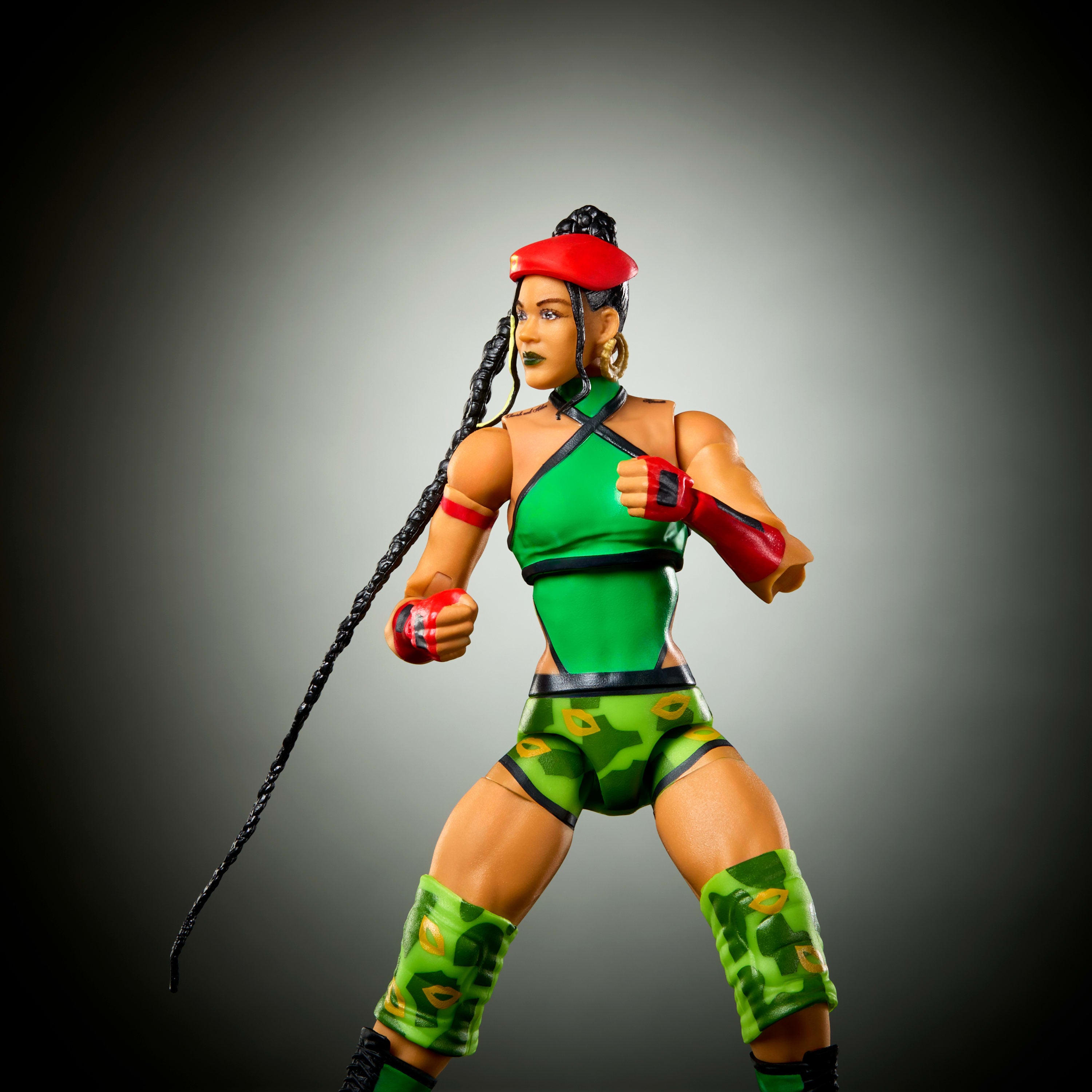 WWE x Street Fighter Bianca Belair (Cammy) Elite Koleksiyon Figürü