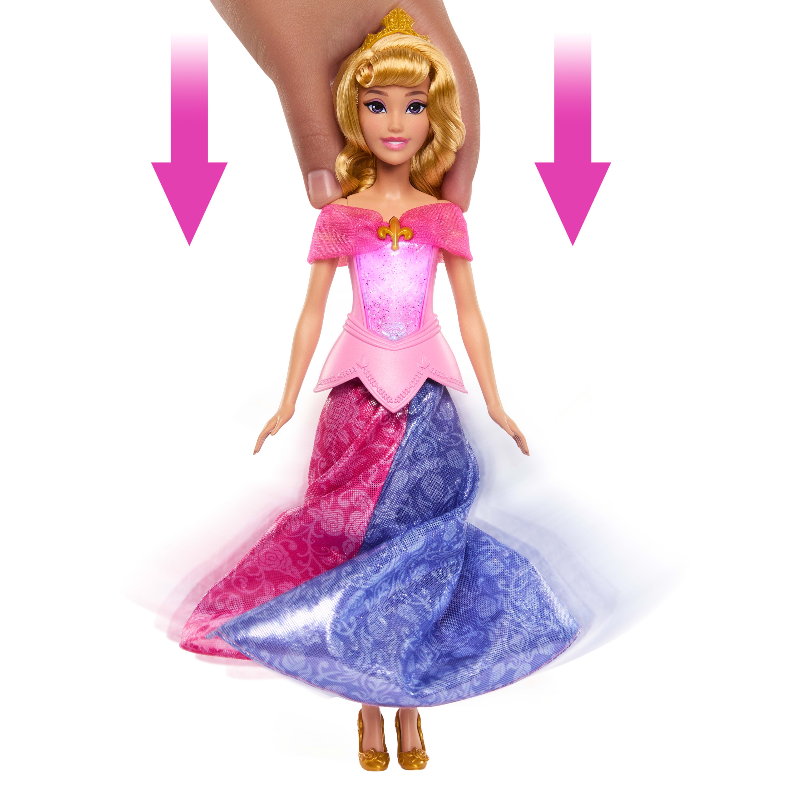 Elbisesi pembeden maviye dönüşen ve ışıldayan Disney Prensesi Aurora bebek
