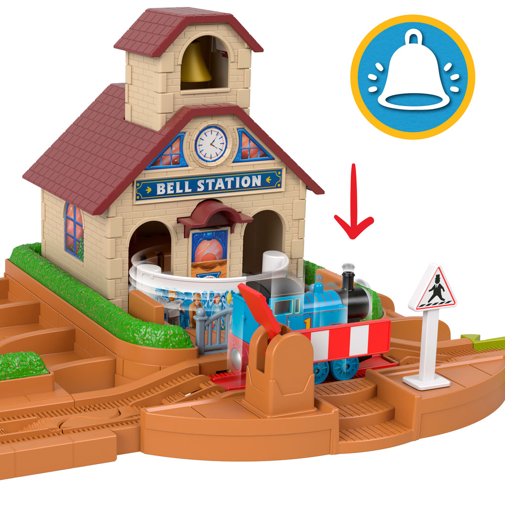 Tekerlekli Thomas lokomotifi ve ray ile Fisher-Price Thomas ve Arkadaşları Çan İstasyonu tren seti