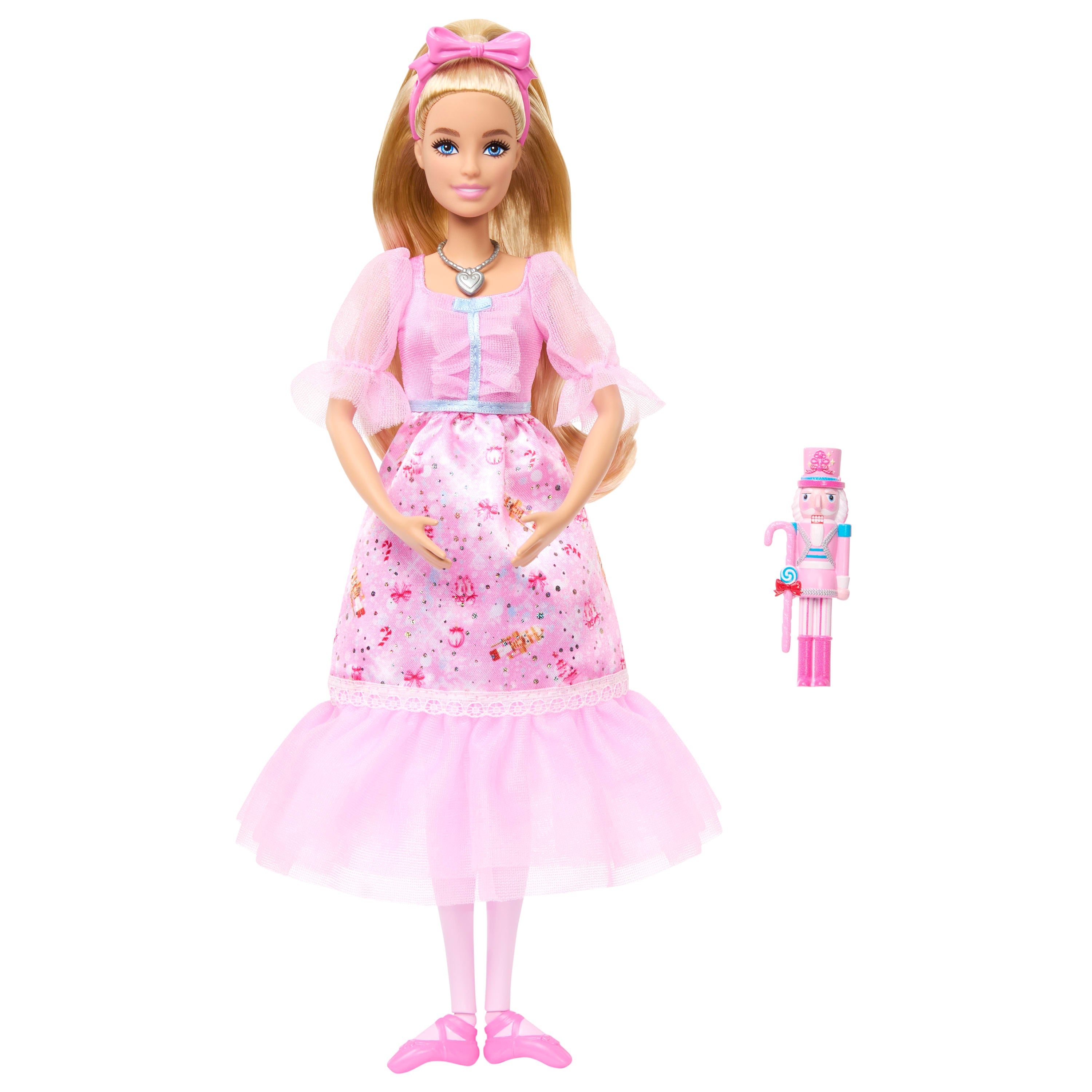 Eklemli ayak bileklerine sahip Barbie Fındıkkıran Balesinde Clara Balerin bebek, fındıkkıran oyuncağı dahildir