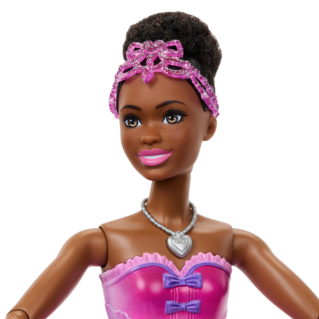 Barbie Fındıkkıran Sürpriz Tütü Dönüşümlü Bebek