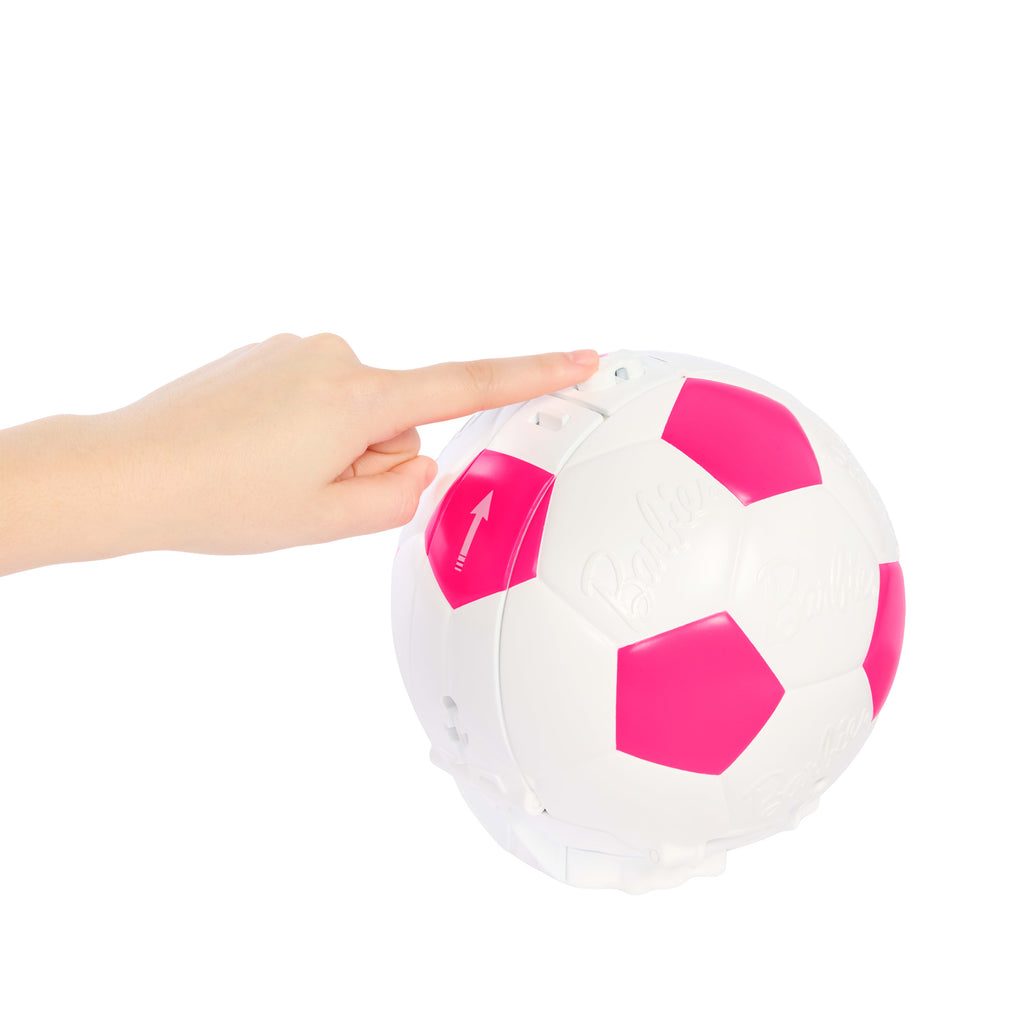 Barbie Team Barbie Roll &amp; Reveal Futbolcu bebek ve aksesuarları, esmer bebek, 8 sürpriz ve futbol topu kılıfı