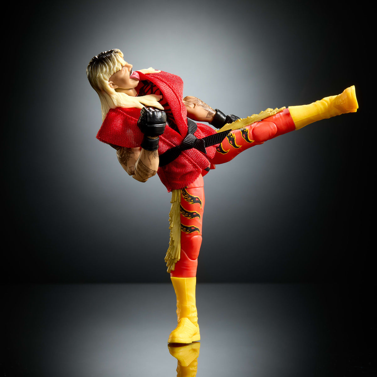 WWE x Street Fighter Dominik Mysterio Aksiyon Figürü 15 cm