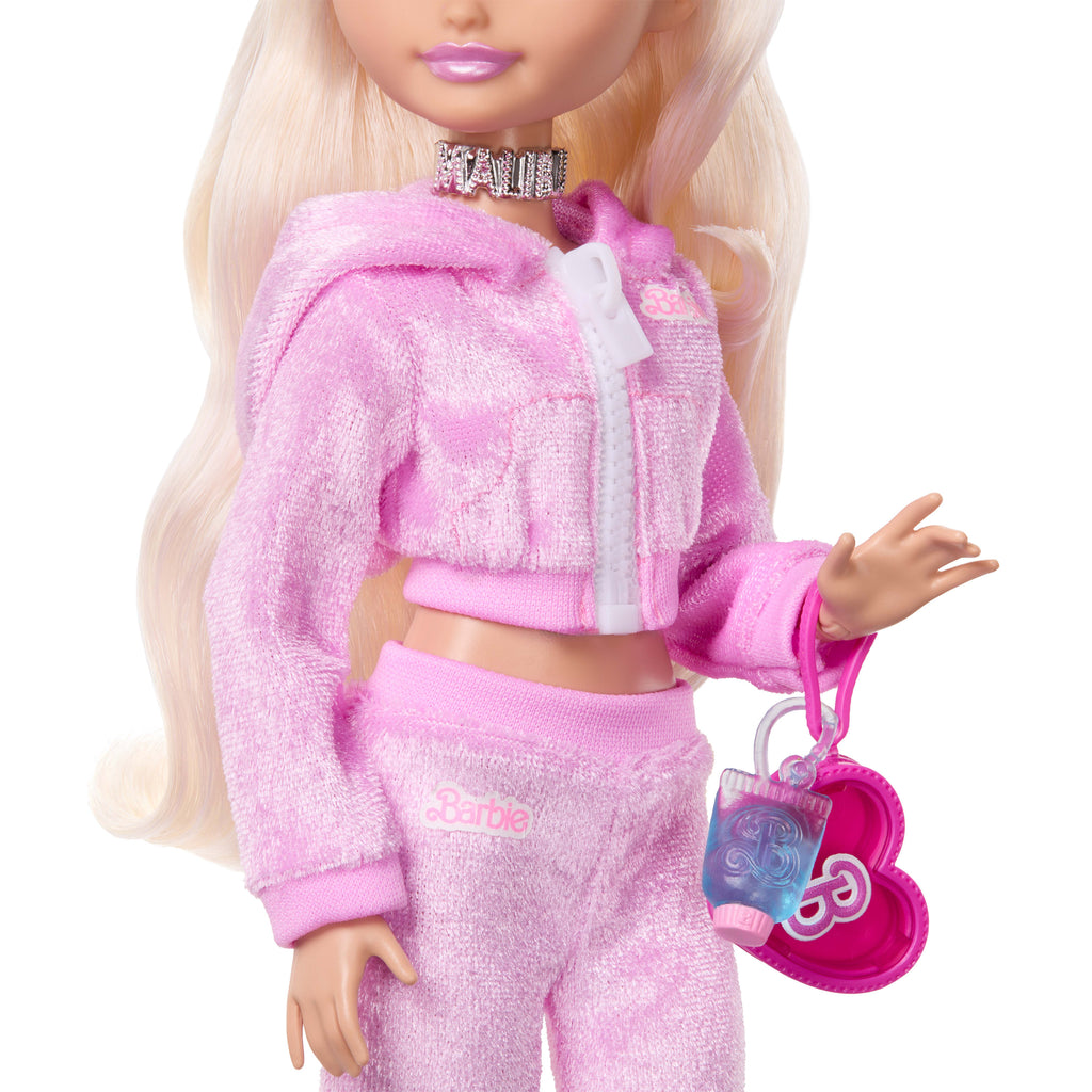 Barbie Dream Besties Hafta Sonu Tatili Malibu bebek ve seyahat temalı 7 aksesuar