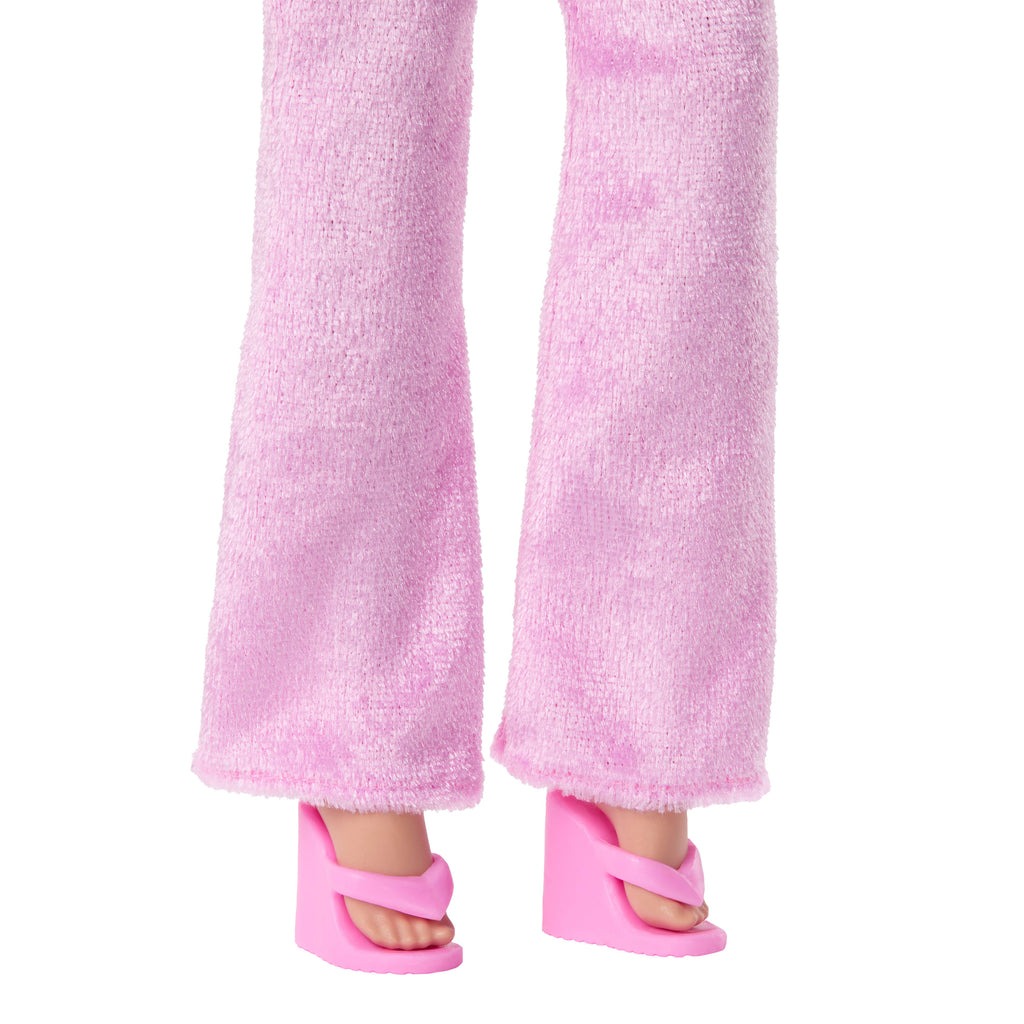 Barbie Dream Besties Hafta Sonu Tatili Malibu bebek ve seyahat temalı 7 aksesuar