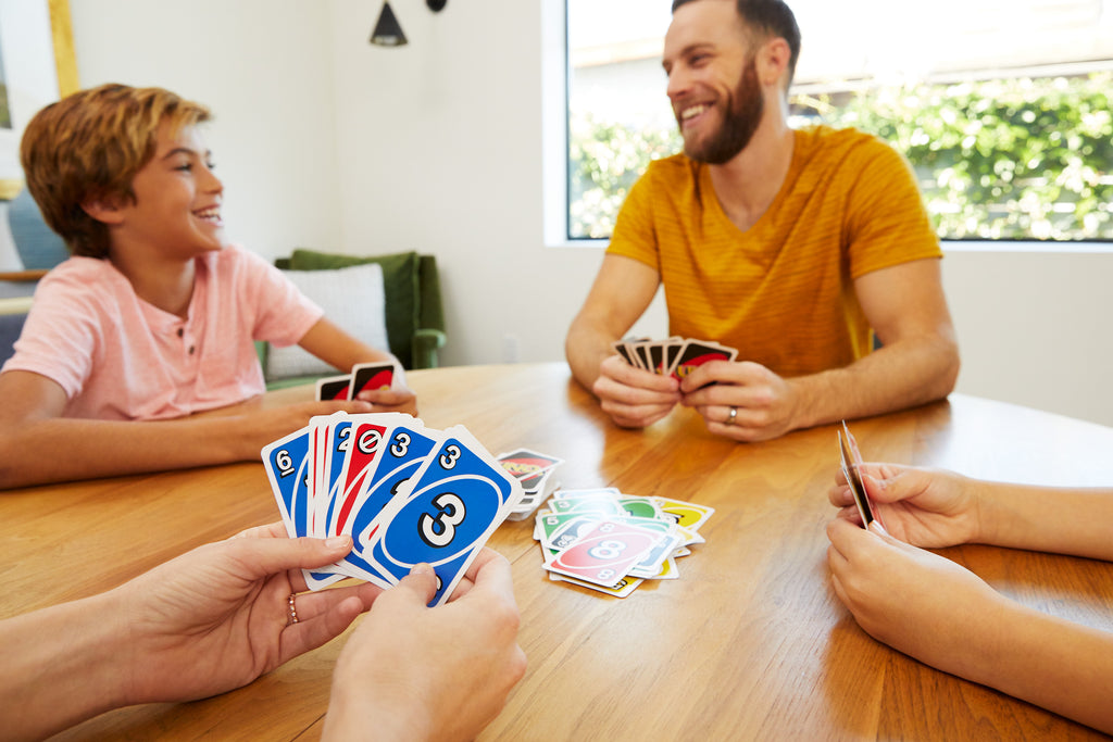 Uno Deluxe Kart Oyunu, 2-10 Oyuncu, 7 Yaş ve Üzeri İçin, Mattel Games K0888