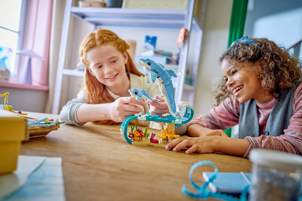 LEGO Creator 3'ü 1 Arada Deniz Hayvanları: Güzel Yunuslar 542 Parça Yapım Seti +9 Yaş (31385)