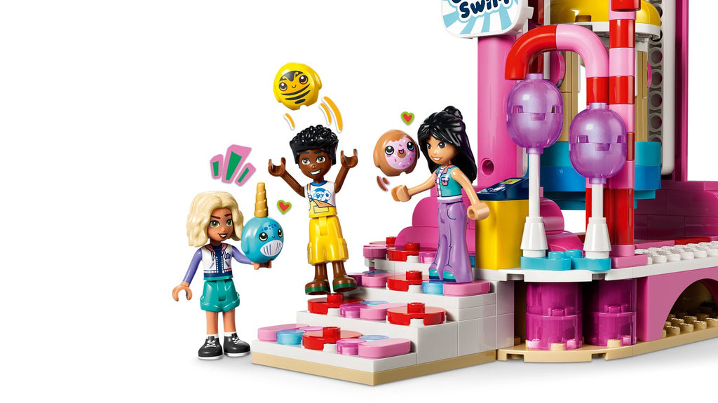 LEGO Friends Şeker ve Cupcake Dönme Dolabı 42700 - 602 Parça Yapım Seti, 7+ Yaş