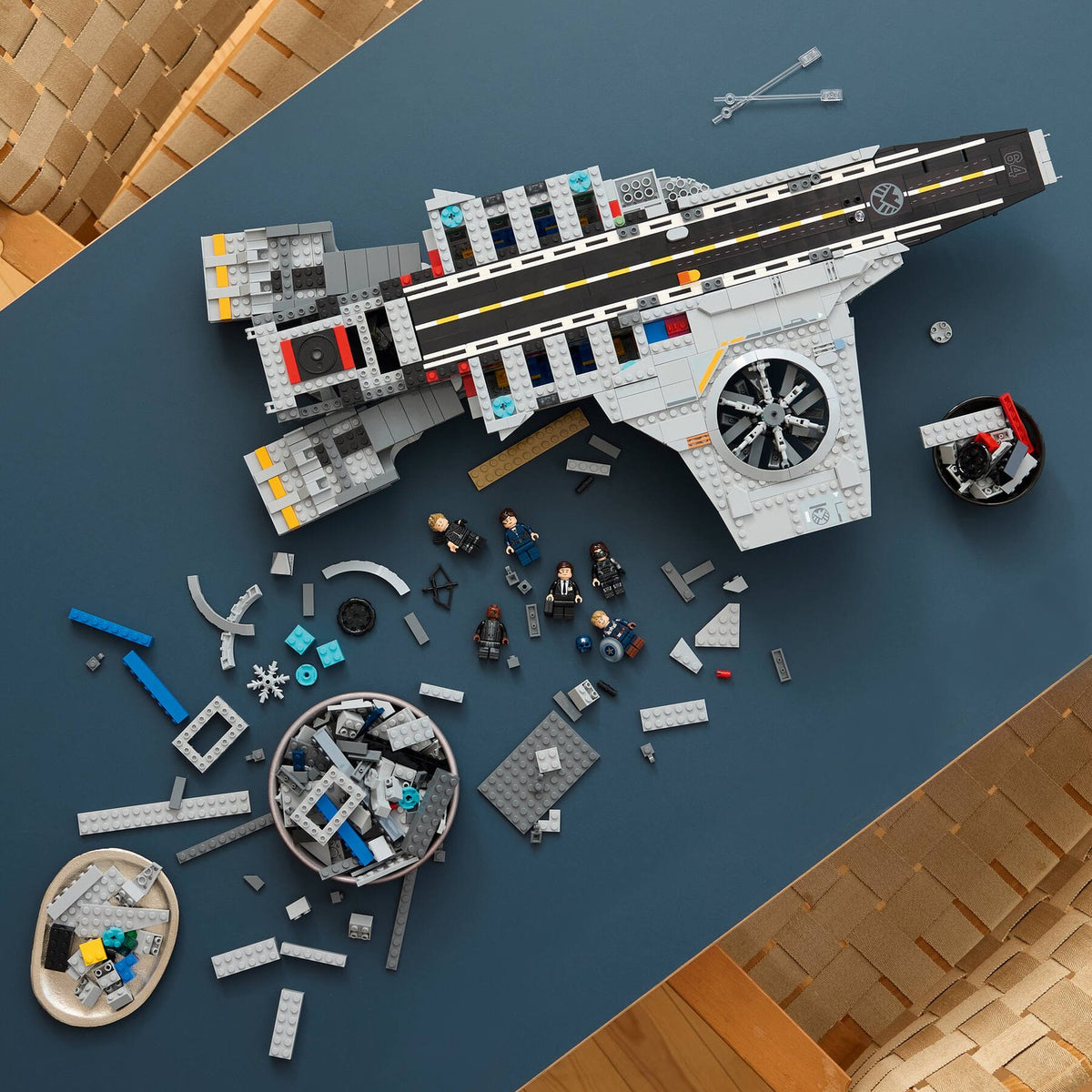 LEGO Marvel S.H.I.E.L.D. Helicarrier 76354 - 3057 Parça Yetişkin Yapım Seti