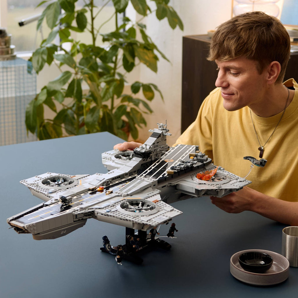 LEGO Marvel S.H.I.E.L.D. Helicarrier 76354 - 3057 Parça Yetişkin Yapım Seti