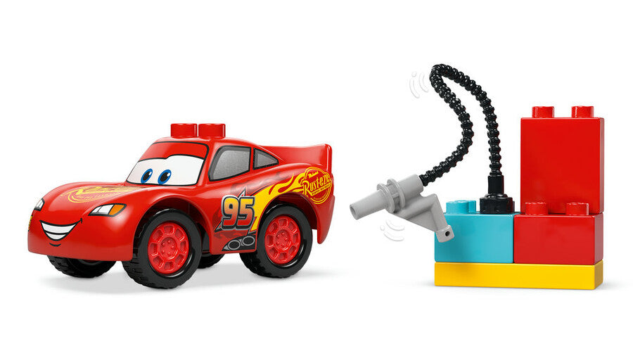 LEGO DUPLO Disney McQueen'in Doc'un Garajını Ziyareti 10456 - 35 Parça Yapım Seti