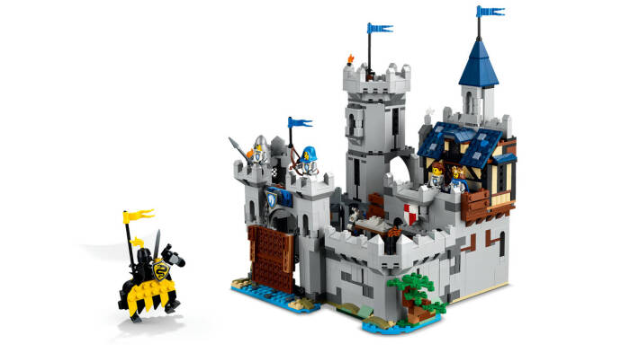 LEGO Creator Creator 3'ü 1 Arada Orta Çağ Atlı Şövalye Kalesi 31168 - 1371 Parça Yapım Seti