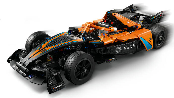 LEGO Technic Technic NEOM McLaren Formula E Yarış Arabası 42169 - 452 Parça Yapım Seti