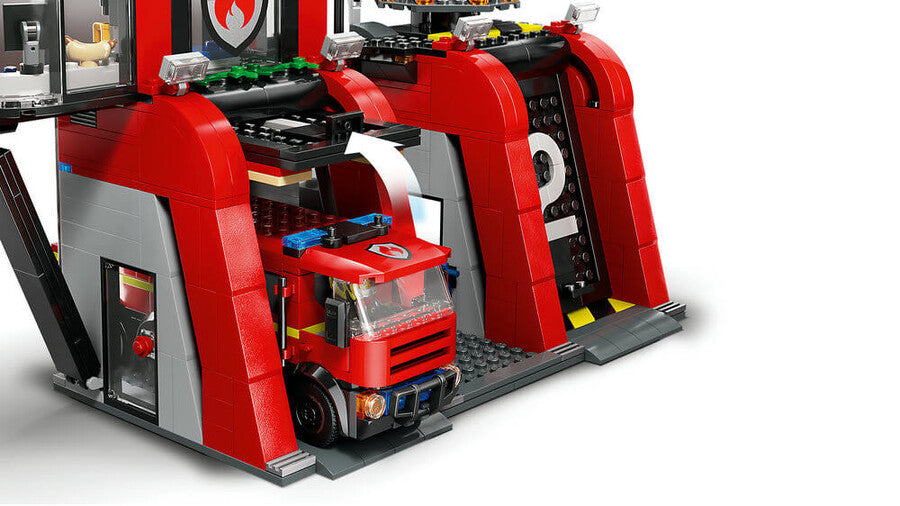 60414 Lego City İtfaiye Kamyon ve İtfaiye Merkezi 843 parça +6 yaş