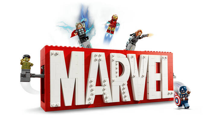 LEGO Marvel Marvel Logosu ve Minifigürleri 76313 - 931 Parça Yapım Seti