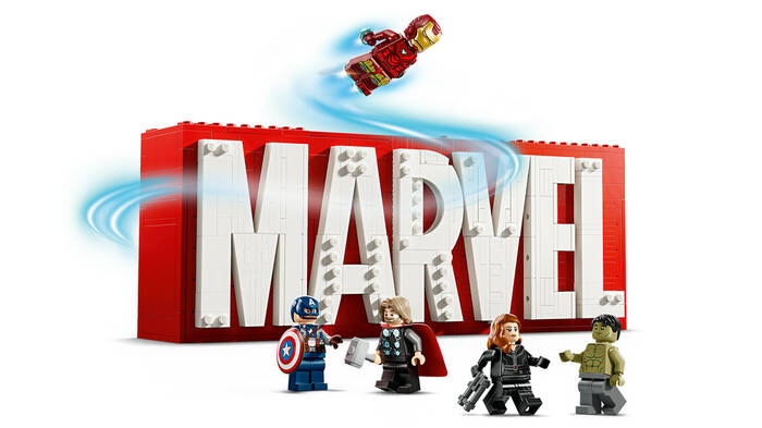 LEGO Marvel Marvel Logosu ve Minifigürleri 76313 - 931 Parça Yapım Seti