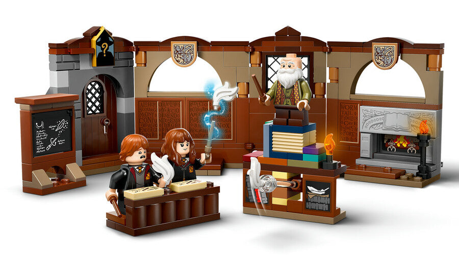 LEGO Harry Potter Hogwarts Şatosu: Tılsım Dersi 76442 - 204 Parça Yapım Seti