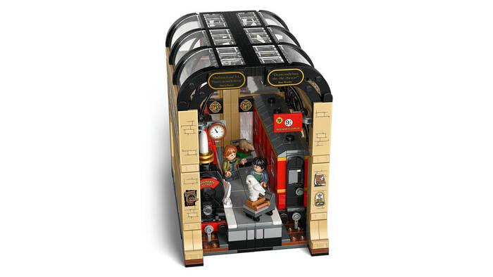 LEGO Harry Potter Harry Potter Kitaplık Dekoru: Hogwarts Ekspresi 76450 - 832 Parça Yapım Seti